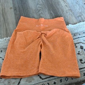 NVGNT shorts seamless